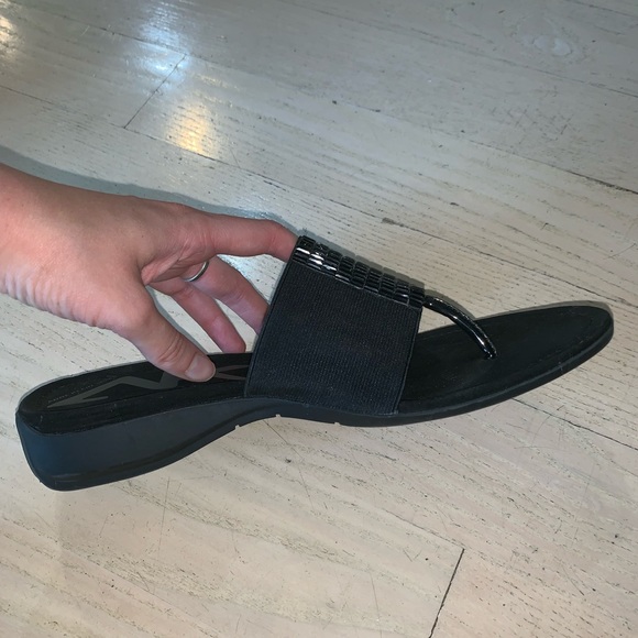 Anne Klein Black Slip-On Dress Sandals - Picture 3 of 4